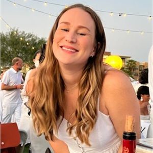 Meet your Posher, Lea